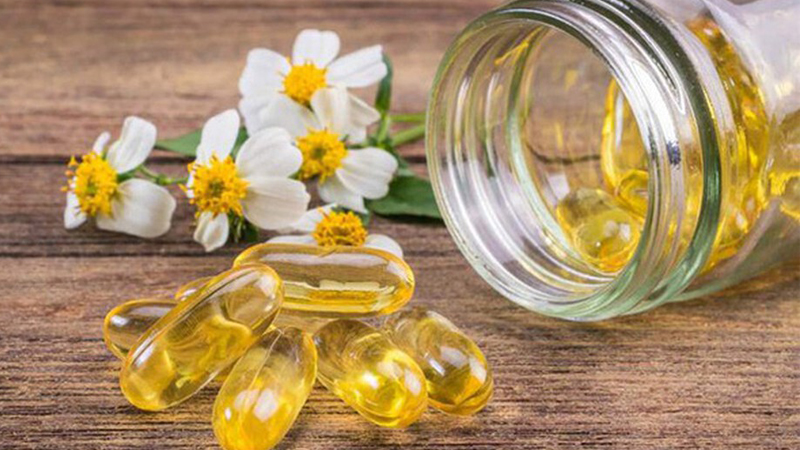 Da mặt láng bóng, sạch mụn với công thức từ vitamin E